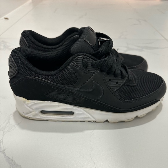 Nike Air Max - Picture 1 of 4
